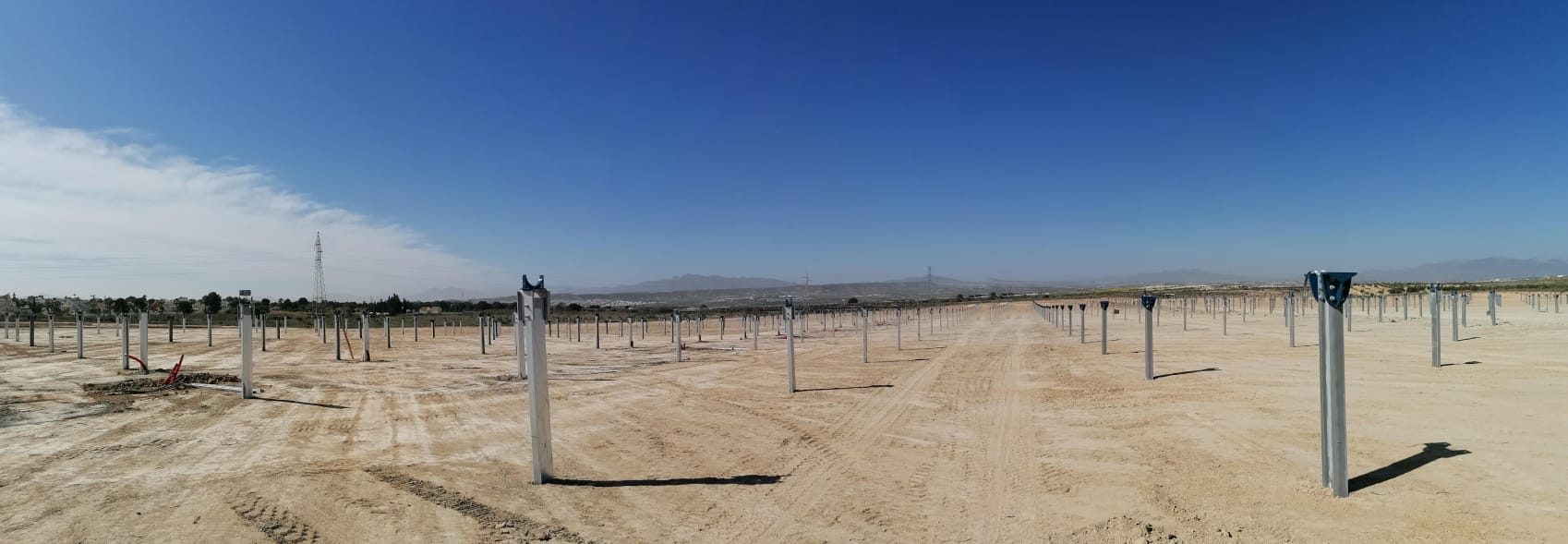 Instalación módulos fotovoltaicos técnico construcción proyecto solar profesional